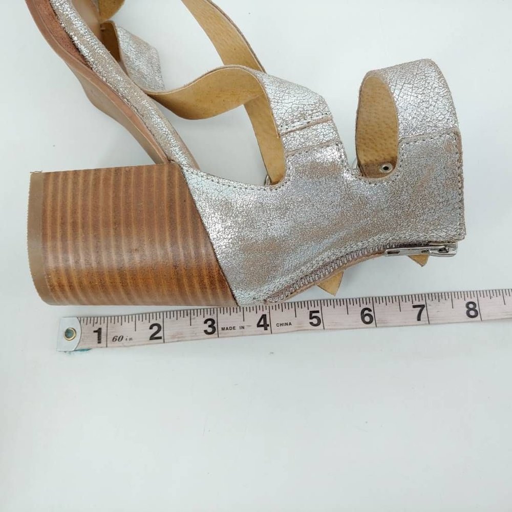 Diba True Womens Hey You Sandal Block Heels Shoes Metallic Zipper Leather 8 New - Picture 8 of 12